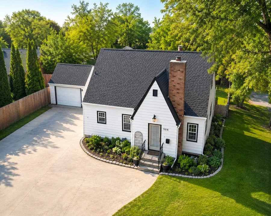 Residential exterior remodeling project by Trademark Builders in Hastings Minnesota